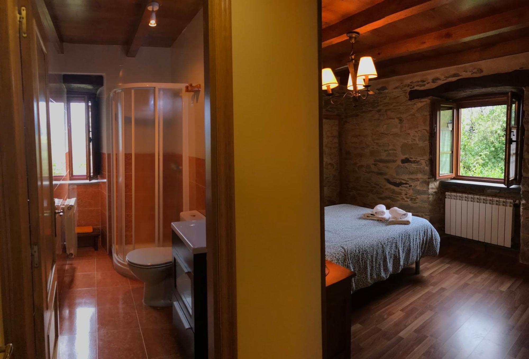 Apartamentos Rurales Tia Vicenta Санта Еулалия де Оскос Екстериор снимка